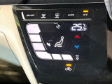 【オートエアコン】一度お好みの温度に設定すれば、車内の温度を検知し風量や温度を自動で調整。暑い&hellip;寒い&hellip;と何度もスイッチ操作をする必要はありません。快適な車内空間には必須の機能ですね♪