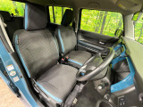 運転席シート廻りは使用感も少なく、良好な状態となっています。丁寧に使われていたことがよくわかりますね。