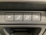 シートポジションメモリースイッチと電動リアゲートの開閉スイッチを運転席脇にセットしております。
