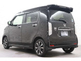 当店の展示車は、プロの業者にボディーの磨き、ルームクリーニングを依頼していますので、とてもきれいです!!ぜひ、見にいらしてください!