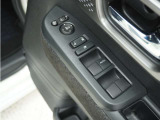 ◆パワーウィンドウスイッチ◆運転席から全席の窓の開閉操作を行うことが出来いつでも換気ができます!