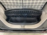 「N-BOX JOY」のトランク(荷室)は、後部座席を最大限にスライドすることで、ゆとりあるスペースを確保することができます。?開口部手前には、床下にも収納スペースがあります。