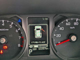 走行に必要な情報をシンプルに伝えるメーターパネル。運転中も直感的に状況を把握できます。