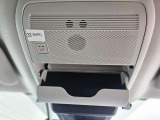 プロの技術と専用資材で車内の隅々まで確かに清掃・除菌!普段の手入れでは落としきれないシートの汚れや気になるニオイも可能な限り除去し、清潔で心地よい快適な室内空間へと仕立て上げております。