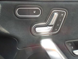 車輌に関する装備・価格等ご不明点などお気軽にお問合せ下さい。また、総額価格に関しましては車輌本体価格に納車に関わる費用等は別途料金がかかります。詳細は当店スタッフへお問い合わせ下さいませ。