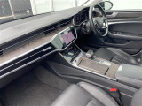 ◆LIBERALAは、輸入車選びの新たなスタイルを提案するインポート・セレクト・ブランドです。オーナー様となる方がクルマから直接感じる感性を第一にした、最良の一台との出会いをコーディネートいたします。