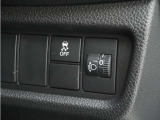 ◆VSA◆横滑り防止装置が装備されています。コーナーリング時の横すべりを抑える機能と、車両の急激な挙動変化を抑える機能で、安定した走行を実現しています。運転に安心とゆとりが出来ます。