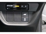 【横滑り防止装置】ドライバーの安全運転をアシストしてくれる装備が充実しています☆ドライバーの不安を安心へと変えてくれますね。