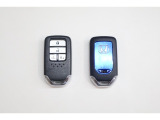スマートキーはカバンの中やポケットに携帯するだけでドアロックの開閉・エンジンスタートが可能です!