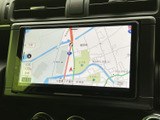 鮮明な地図表示で、安全運転をサポート。目的地までのルートをスムーズに案内し、ストレスフリーなカーナビゲーションを実現します。