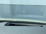 車速やナビのルート誘導などを表示してくれるアクティブ・ドライビング・ディスプレイ。視線や焦点調節が少なく済み、気持ちよく安全に運転を楽しめます。