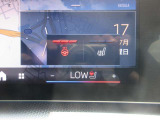 ハンドルヒーター装備です。