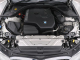 安心のBMW認定中古車は100項目の箇所を徹底的にチェック致します。機械的な箇所や電気系、コンピューターなどをご納車前に点検し、交換基準に達した部品は全て新品に修理返品した後にご納車致します。