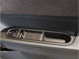 当社BMW認定中古車は全車保証付きでございます。また保証料金や整備費用はお見積書内の諸費用・税金に追加計上する事はございません。認定中古車保証付きのお支払総額でお見積りご依頼の上、他店とお比べください