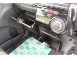 運転席から操作できる各種スイッチもお問い合わせいただければ機能の説明ができますのでお気軽にお問い合わせ下さいね。