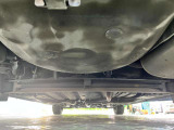 当社は自社認証整備工場も完備しており、納車前整備や一般車検・点検など、お客様が安心して長くお使い頂ける様にメンテナンス面に対して細かく整備しております。ご納車もご安心下さい