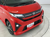 ヘッドライトには目立つくすみも無くクリアに仕上がっております。ポリッシャーでのみがきの工程を取り、ツヤのあるキレイな状態へ。