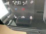 シートヒーター、座面を温めてくれます寒い時期には役立つ機能です。(運転席・助手席)・ハンドルヒーターが直に手指を温めてくれます。