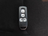 【車載工具】パンクなどのもしもの時に役立つ車載工具があります。ジャッキなどが装備されています。