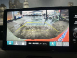 【バックカメラ】運転席から画面上で安全確認ができます。駐車が苦手な方にもオススメな便利機能です。