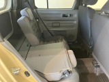 お客様にぴったりなおクルマをお選びいただけますように様々な展示車をご用意致しております!ダイハツの軽自動車だけではなく、他メーカー車やコンパクトカー・ミニバンなども数多く取り揃えております!