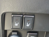 前席シートヒーター装備で寒い時の運転も快適☆