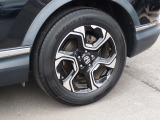●ホンダ純正18インチアルミホイール タイヤサイズは『235/60R18』となります。 純正アルミはカッコイイですね!!