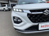 スズキ フロンクス 4WD/登録済未使用車/デュアルセンサーブレーキサポートⅡ/純正ディスプレイナビゲーション/バックモニター/シートヒーター/パールホワイト&ブラックツートーン/ヘッドアップディスプレイ