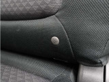 ◆ISOFIX◆シートベルトいらずでチャイルドシートと固定金具を連結するだけでがっちり固定できます。