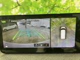 駐車時の後方確認をサポート。狭い場所でも安全にバックをすることができます。運転の苦手な方にも安心です。