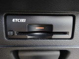 【ETC2.0】今や必需品のETC!高速道路料金所で小銭の出し入れをする必要もなくスムーズに!ETC搭載車両しか通過できないスマートICも利用できます。