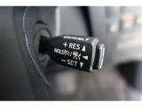 【クル-ズコントロ-ル】・・・高速道路などで一定速度でのクルージングが可能。 余分なアクセル操作を減らし、ドライバーの負担を軽減。 燃費の向上にも貢献します。