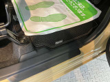 ステップにキズあります。