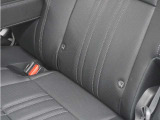 ◆ISOFIX◆シートベルトいらずでチャイルドシートと固定金具を連結するだけでガッチリ固定できます。