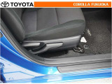 運転席シート上下アジャスター付き。ドライバーの背丈に合わせて調整できます。