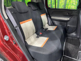 コンパクトカーですが、セカンドシートは十分な広さがあり快適にお乗りいただけます♪シートを倒して大きな荷物を積んだりと、用途の幅が広い1台です。