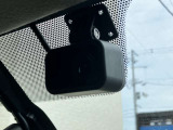ドライブレコーダーです。前側と車内の状態を録画できます。