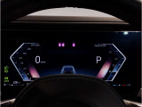 『運転』に対するBMWのこだわりはメーターパネルにも表れております。視野性の良いメーターパネルは疲労感の軽減と、運転の楽しさをもたらしてくれます。