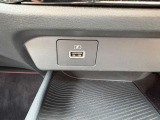 運転席充電ポート