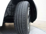 タイヤサイズは185/65R15となっております♪