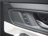 ◆ドライビングポジションシステム◆Hondaスマートキー、DRIVER1・DRIVER2のそれぞれにシート位置を記憶でき、乗車時に使用キーを判別して自動で調整を行います。
