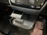 品質へのこだわり!専門のカークリーニング業者さんに依頼をして徹底的に内装・外装をキレイにしてもらっております。外装は磨きもしてもらっていますのでピカピカですね☆