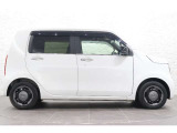 このお車はホンダ純正光脱臭・抗菌加工を納車前に致します。光触媒消臭は光触媒と銀イオンにより消臭とウイルス除菌や抗菌効果のダブル効果で車内を快適に保ちます。