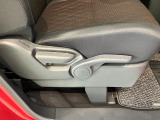 初度登録から7年以内のダイハツ車には1年間or走行無制限のまごころ保証がついておりますので購入後も安心です!有料にはなりますが1年もしくは2年の延長保証もご用意致しております!