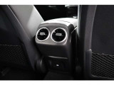 お気軽にお問い合わせください。Tel:075-325-0440 Mobile:070-2313-8676  中古車担当:時女まで