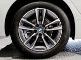 BMW純正アルミホイールです。納車時にはアルミホイールコーティングも承っております!是非ご検討下さいませ。