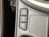 横滑り防止トラクションコントロールついてます。
