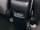 急速充電対応のUSBジャックも装備されてますのでドライブ中にスマホ等の充電もバッチリ対応できますよ!(^^)!