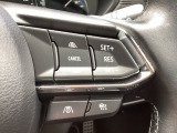 MRCC(マツダレーダークルーズコントロール)は先行車との車間を維持しながら追従走行を行い、長距離でのドライバー負担を軽減させてくれます。