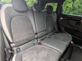中古車情報はもちろん、新車・サービスの最新情報を掲載。ホームページは http://www.ideal-hp.com